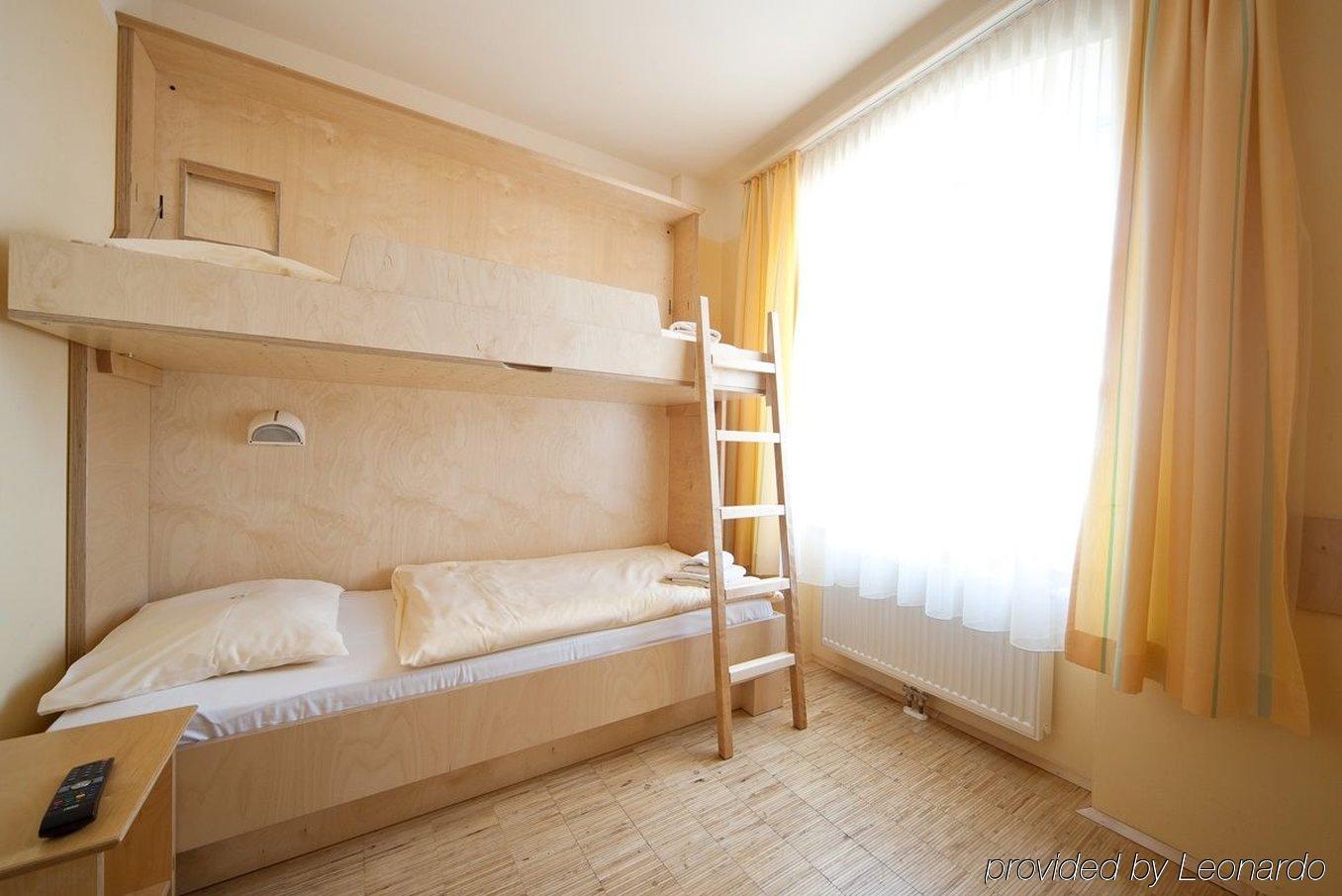 Jufa Hotel Fuerstenfeld Quarto foto